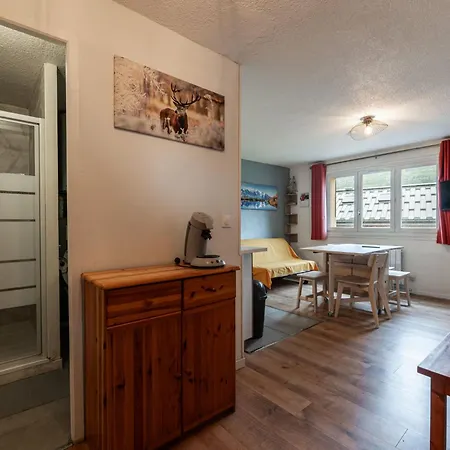 Les Narcisses By Interhome Appartement