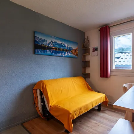 Les Narcisses By Interhome Morillon