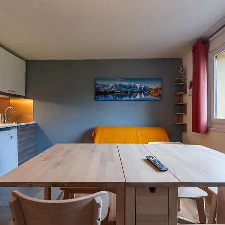 Les Narcisses By Interhome * Morillon